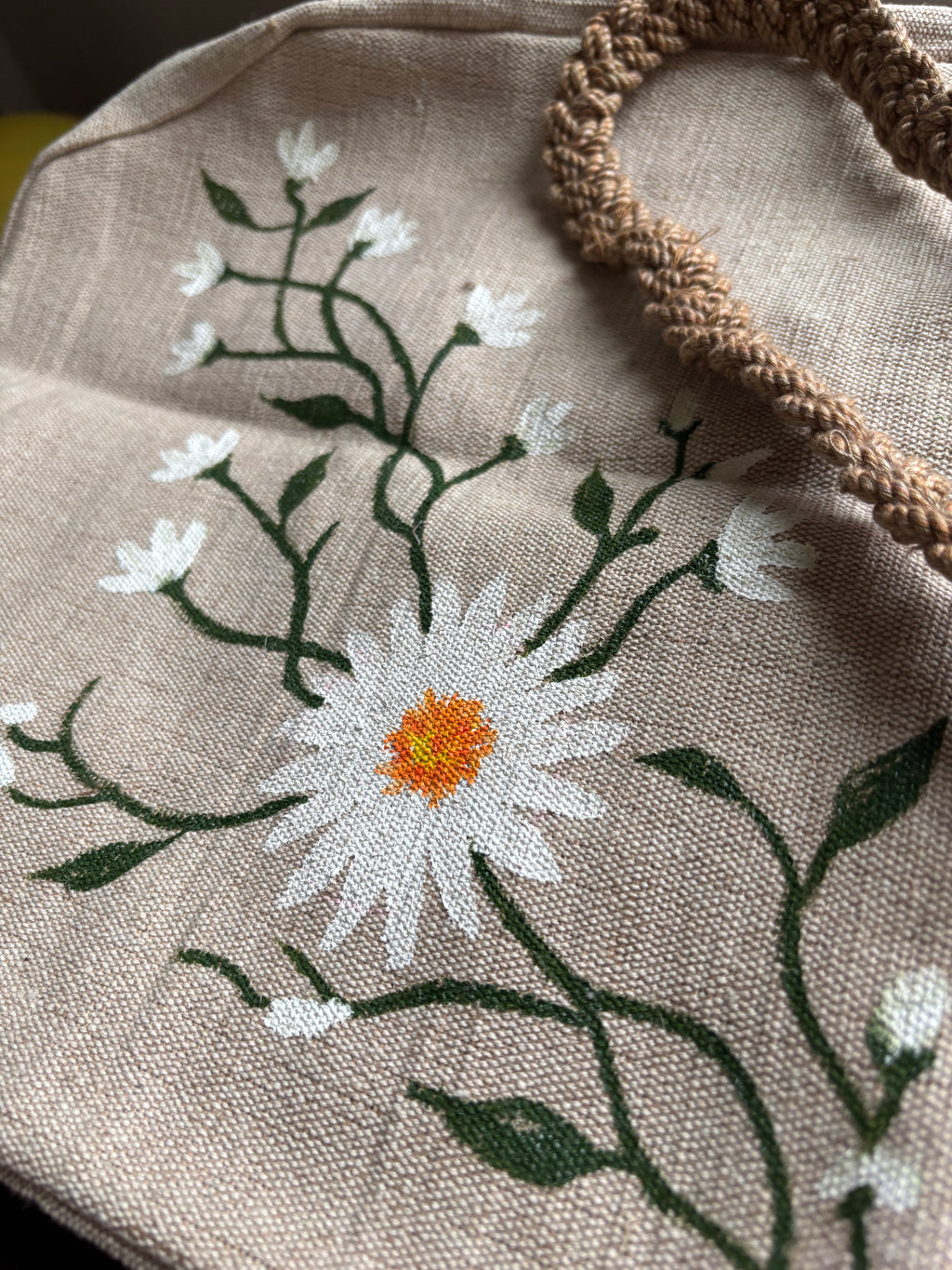 Daisy Floral Jute Bag